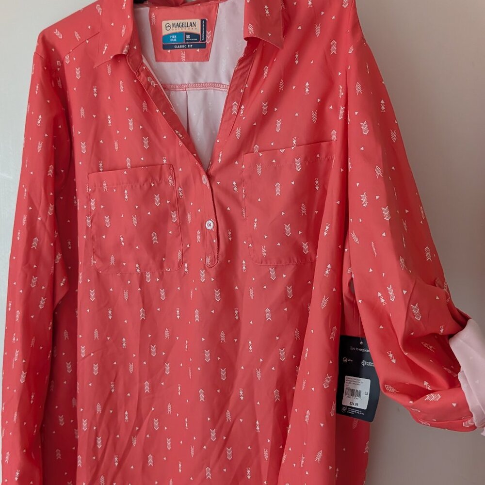 Academy Women's Breathable adjustable sleeve top, 3X, coral, pattern